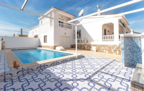 3 Bedroom Beautiful Home In Rojales